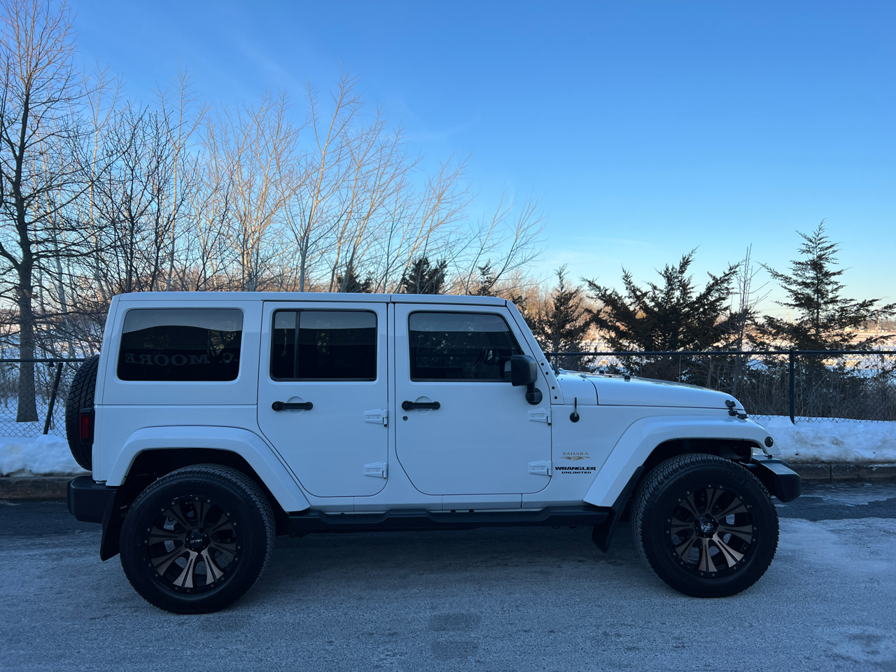 Jeep Wrangler Unlimited Sahara 4WD 2014