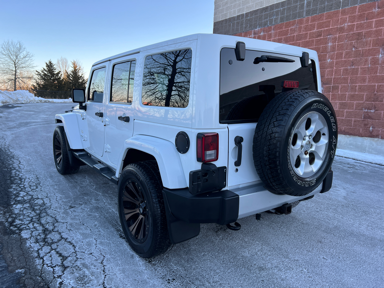 Jeep Wrangler Unlimited Sahara 4WD 2014
