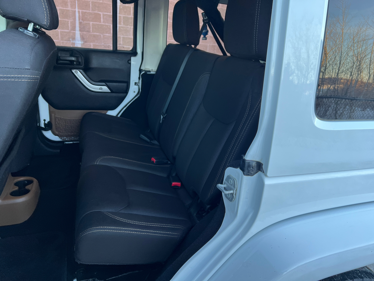 Jeep Wrangler Unlimited Sahara 4WD 2014