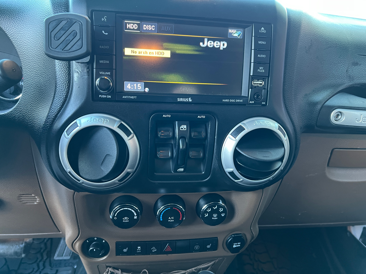 Jeep Wrangler Unlimited Sahara 4WD 2014