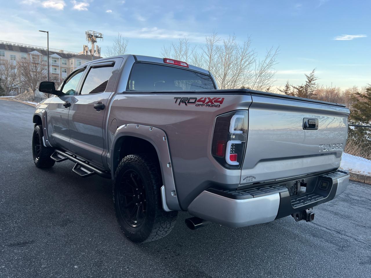 Toyota Tundra SR5 5.7L V8 CrewMax 4WD 2014