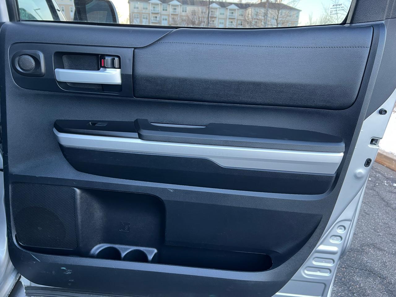 Toyota Tundra SR5 5.7L V8 CrewMax 4WD 2014