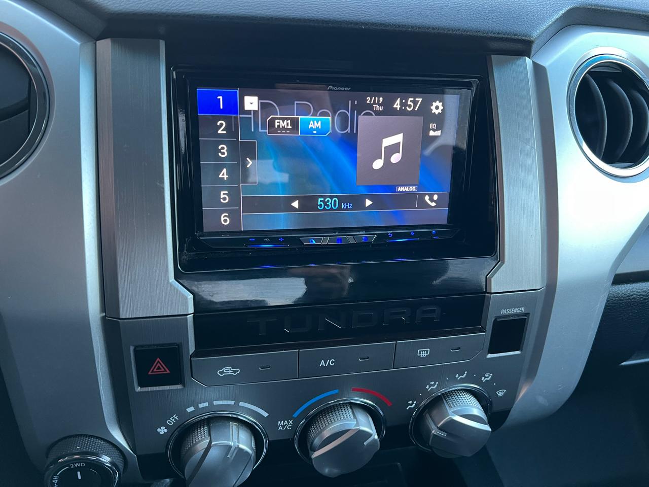 Toyota Tundra SR5 5.7L V8 CrewMax 4WD 2014