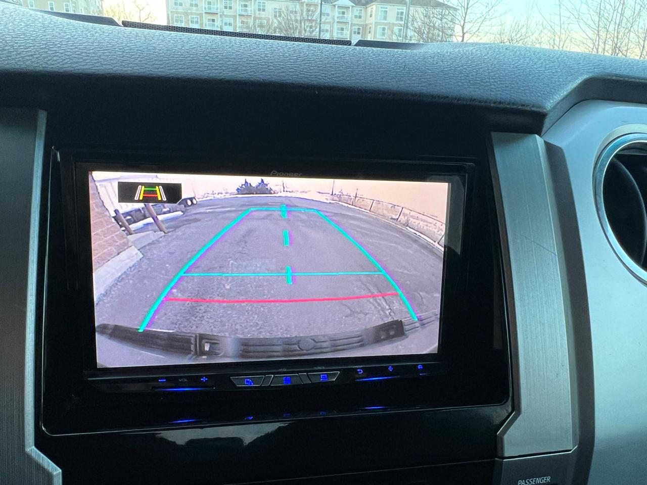 Toyota Tundra SR5 5.7L V8 CrewMax 4WD 2014