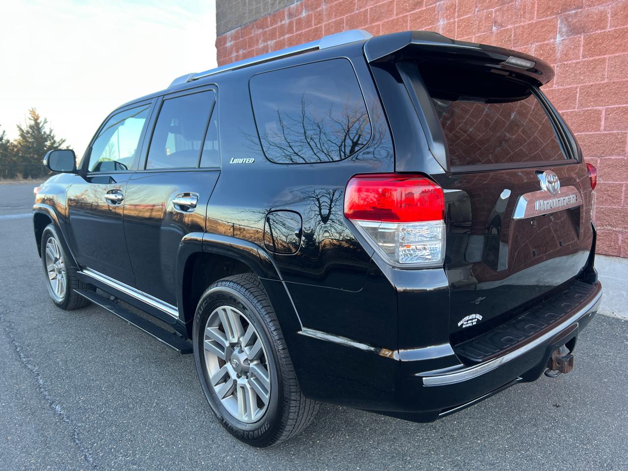 Toyota 4Runner 4WD 4dr V6 Limited (Natl) 2013