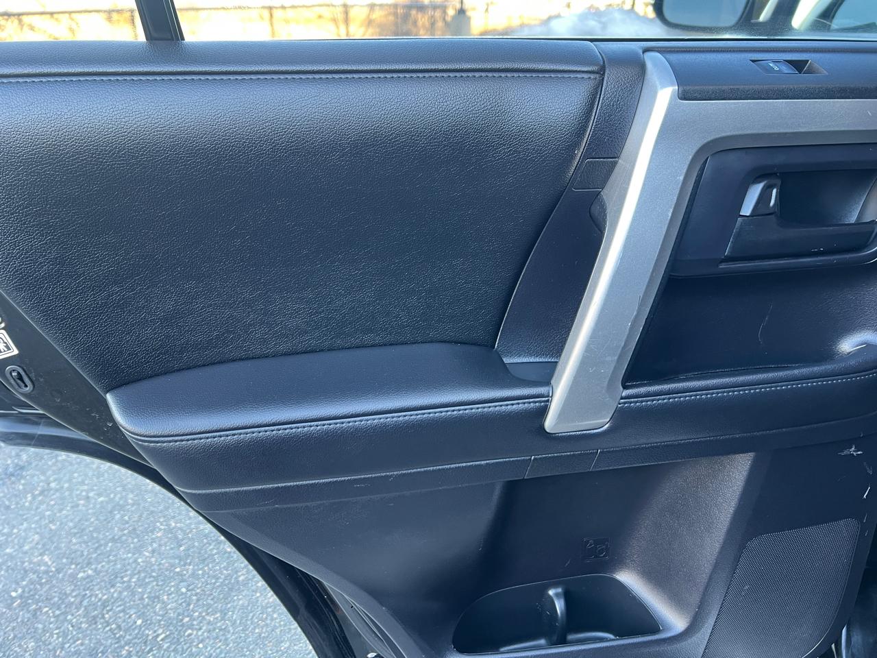 Toyota 4Runner 4WD 4dr V6 Limited (Natl) 2013