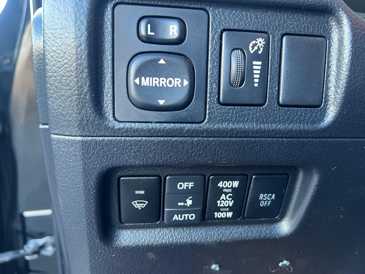 Toyota 4Runner 4WD 4dr V6 Limited (Natl) 2013