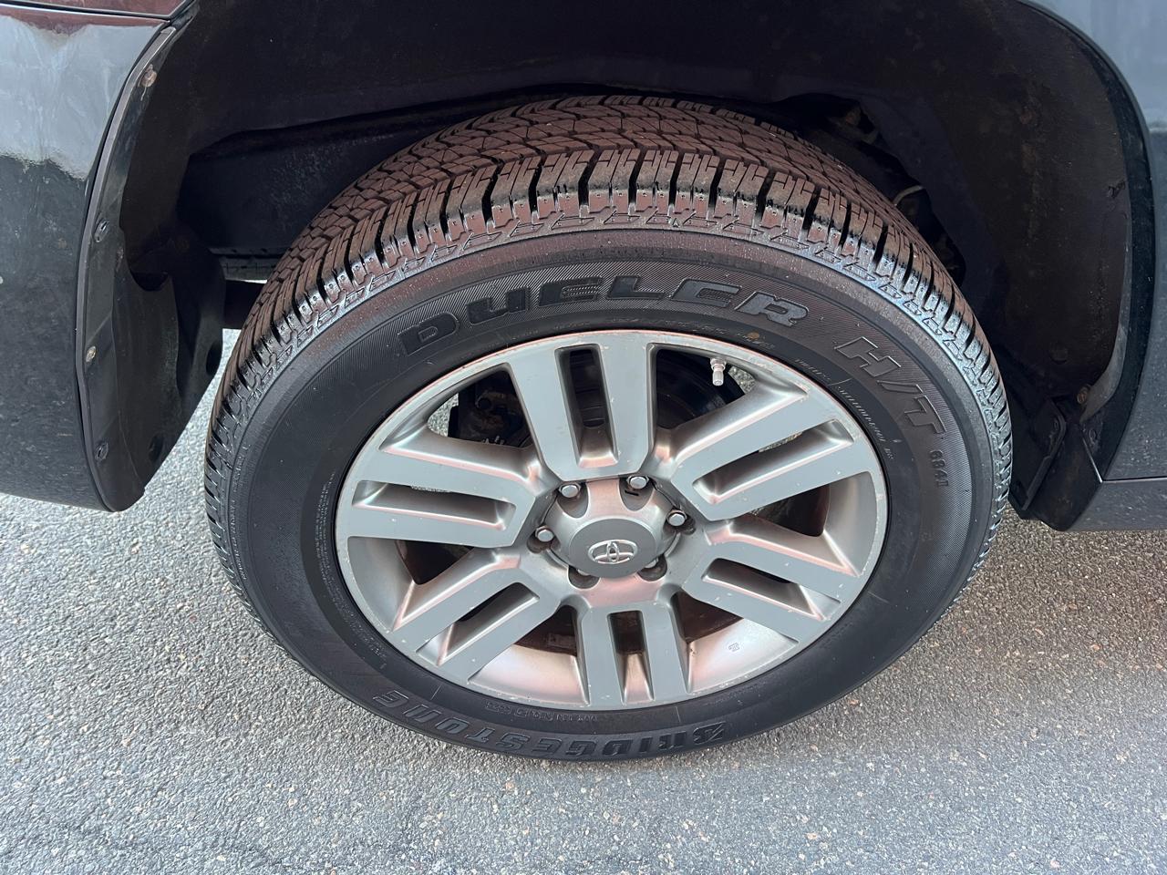 Toyota 4Runner 4WD 4dr V6 Limited (Natl) 2013