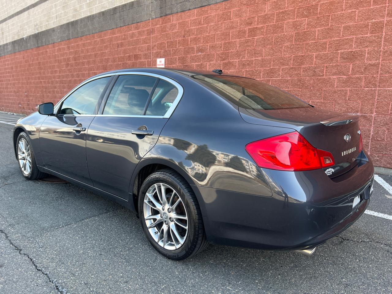 Infiniti G Sedan G37x AWD 2010