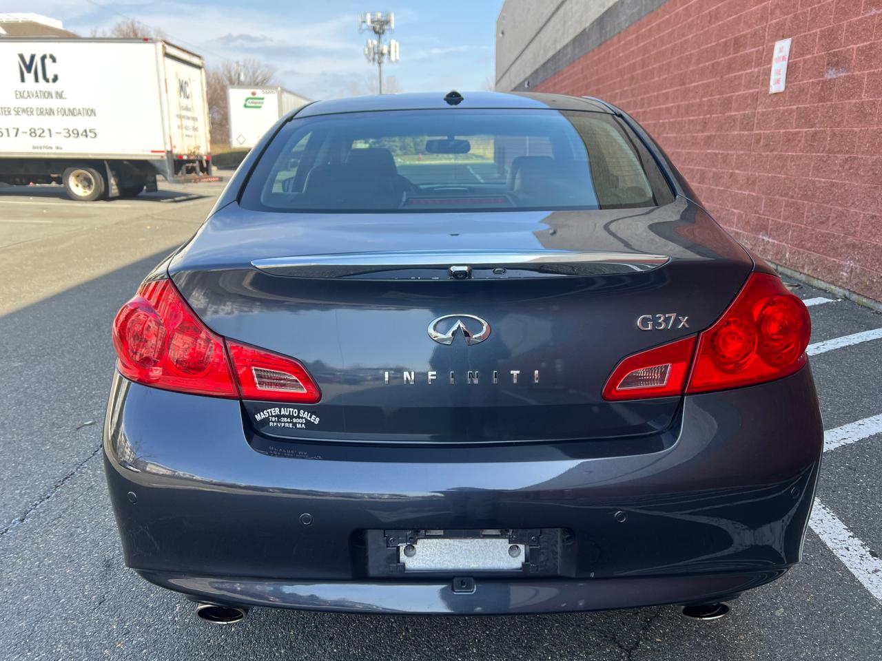 Infiniti G Sedan G37x AWD 2010