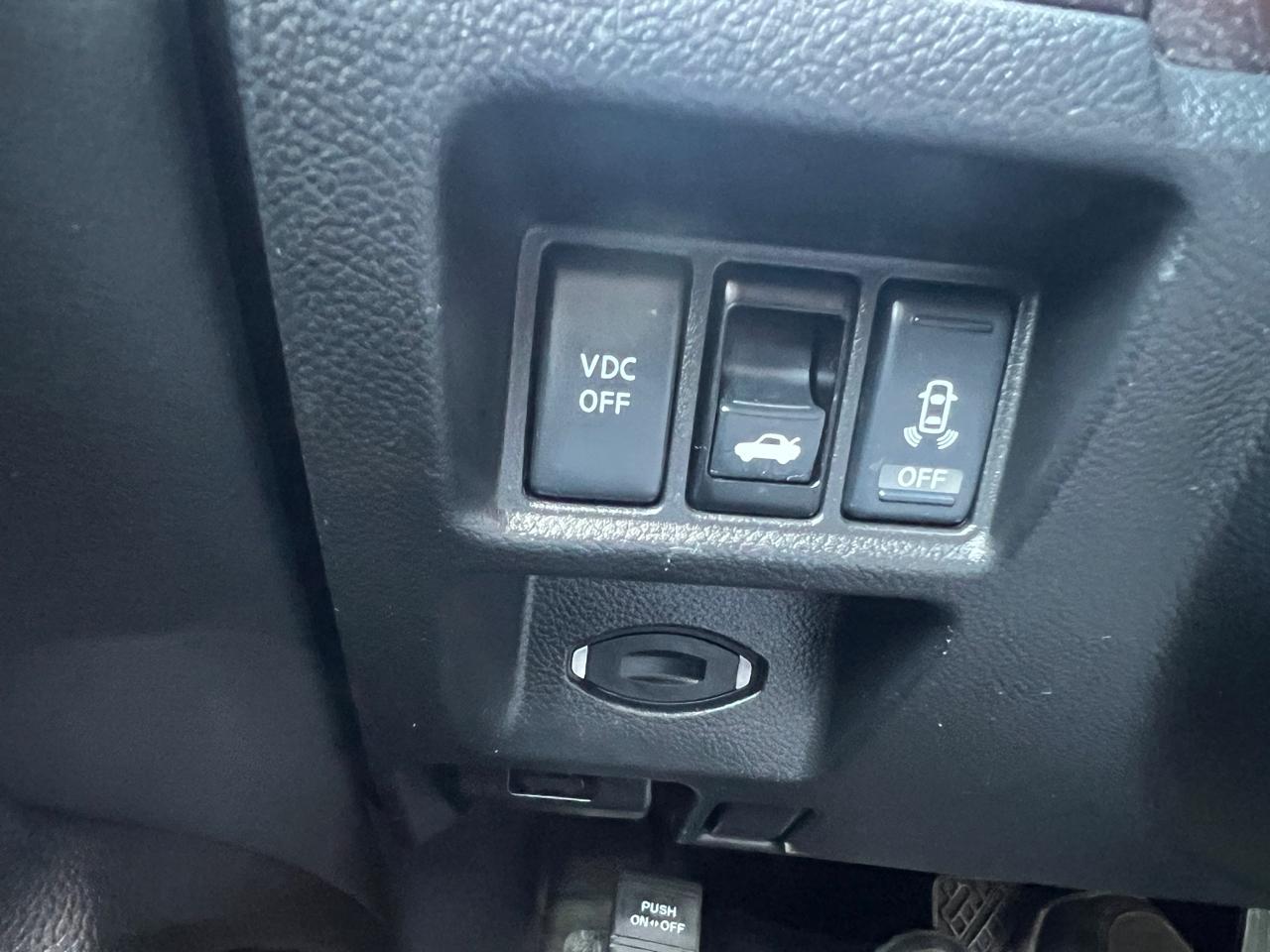 Infiniti G Sedan G37x AWD 2010