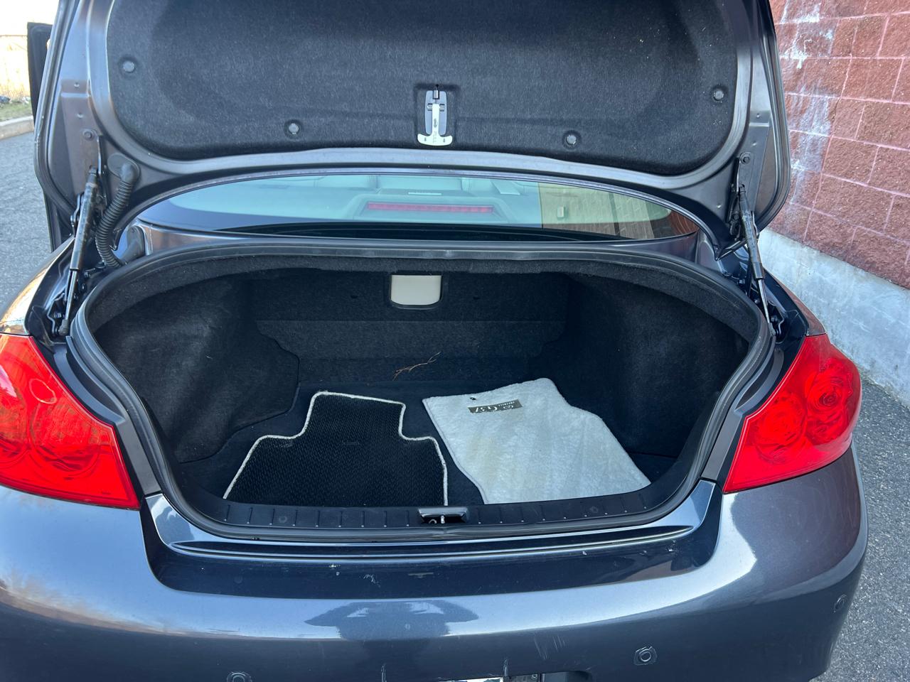 Infiniti G Sedan 37x AWD 2013