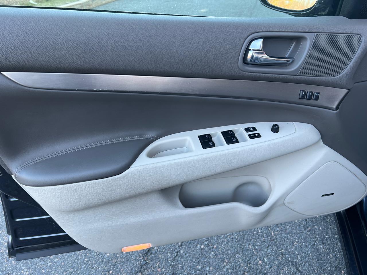 Infiniti G Sedan 37x AWD 2013