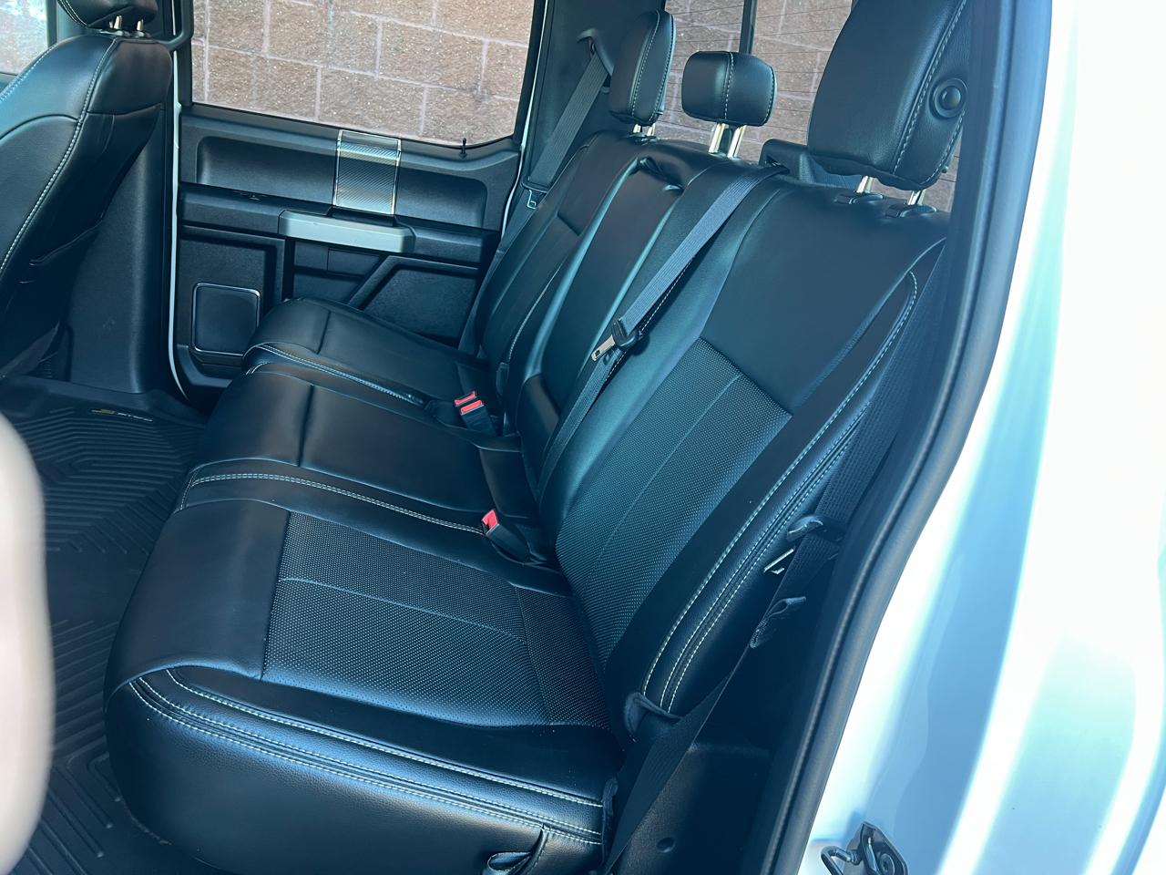 Ford F-150 4WD SuperCrew 157" Lariat 2019