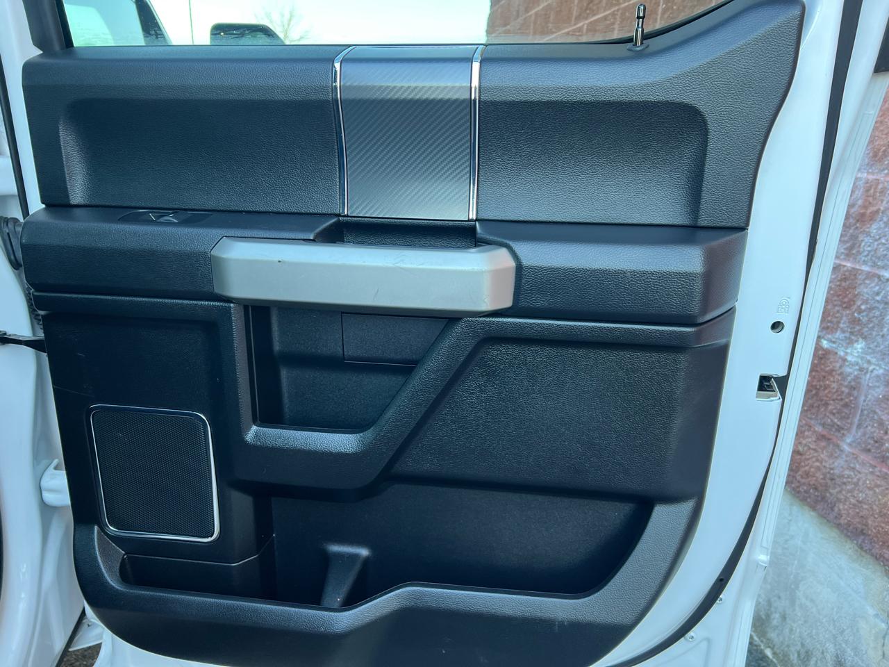 Ford F-150 4WD SuperCrew 157" Lariat 2019