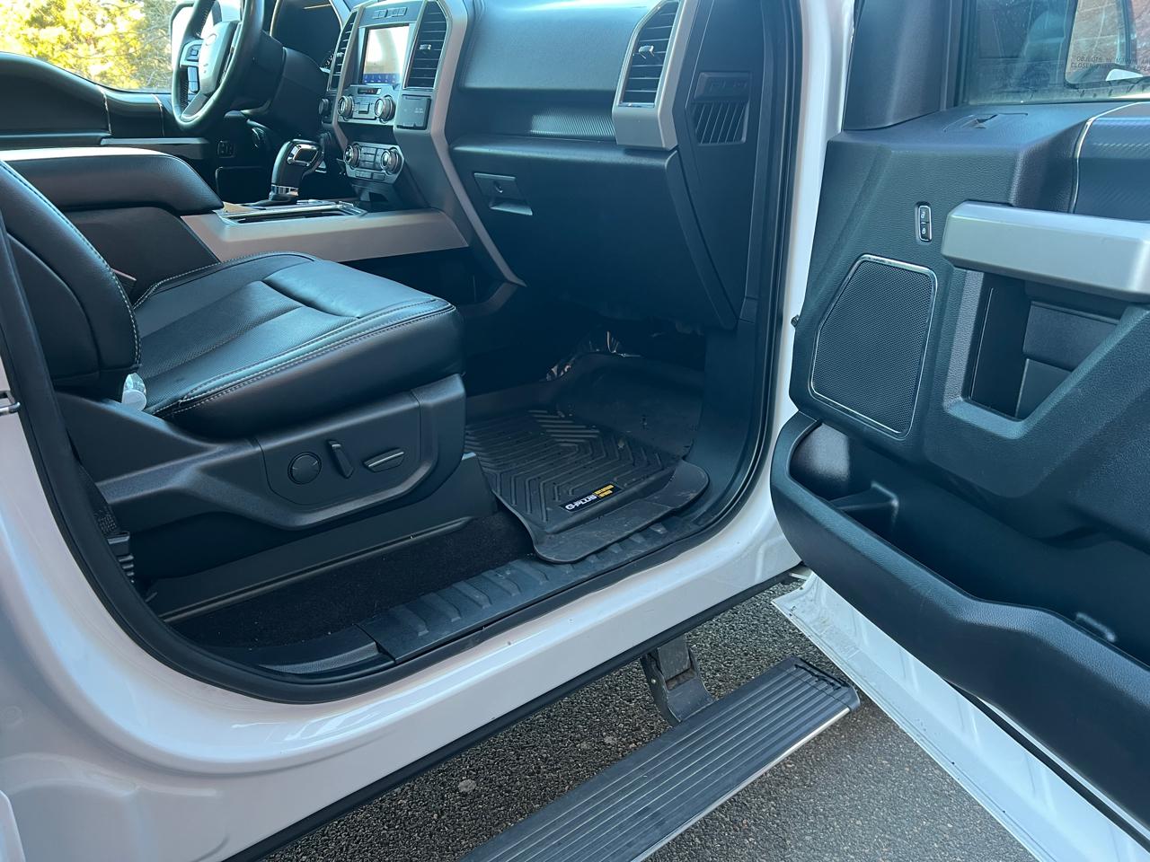 Ford F-150 4WD SuperCrew 157" Lariat 2019