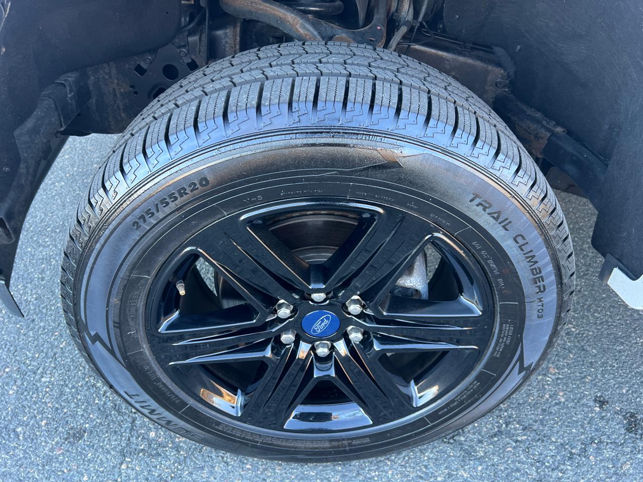 Ford F-150 4WD SuperCrew 157" Lariat 2019