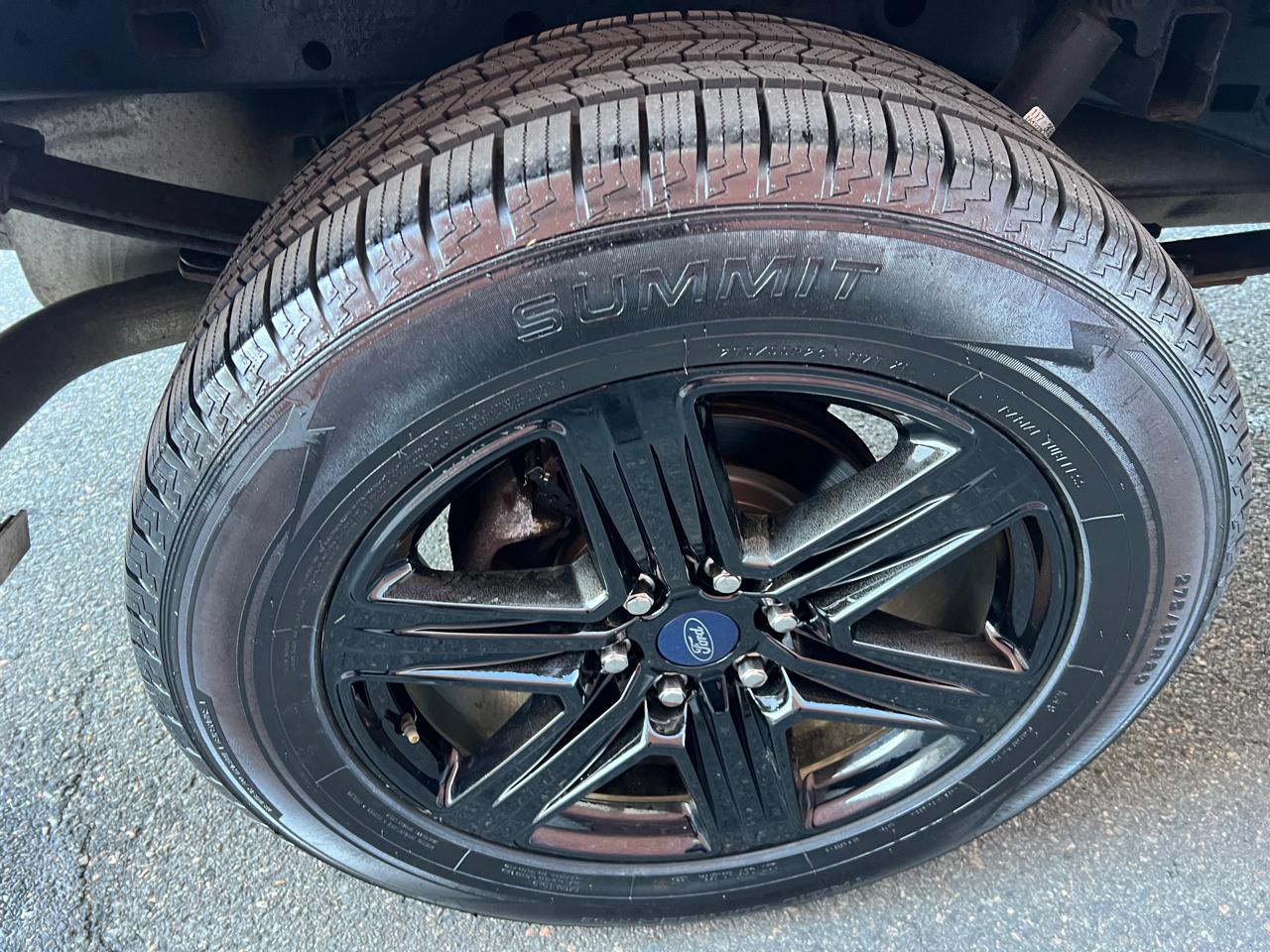 Ford F-150 4WD SuperCrew 157" Lariat 2019