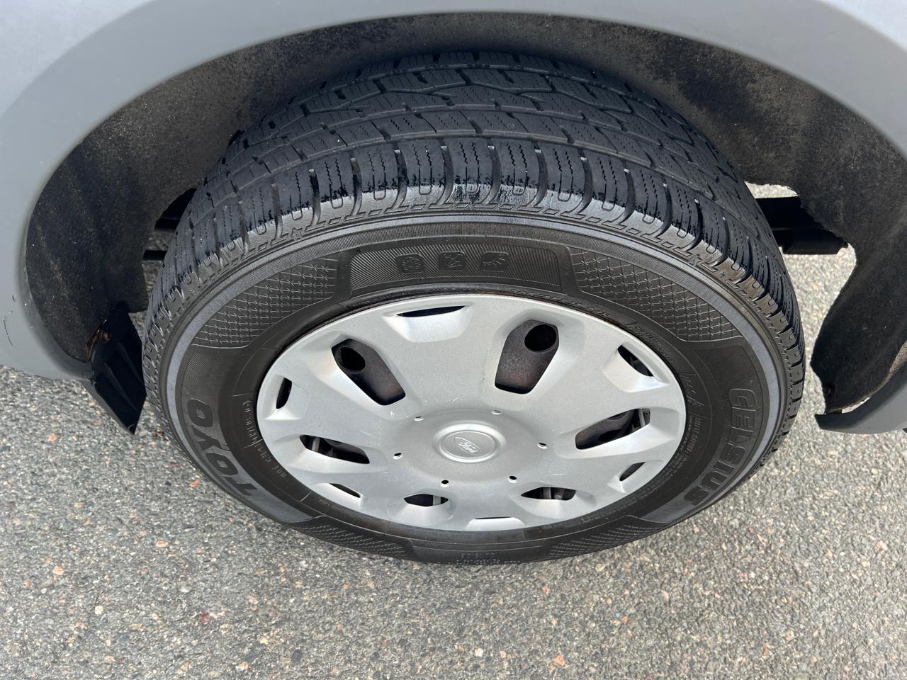 Ford Transit Connect XL 2012