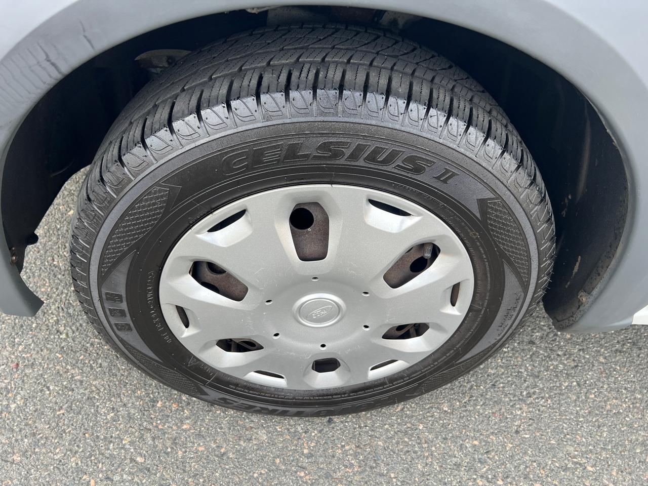 Ford Transit Connect XL 2012