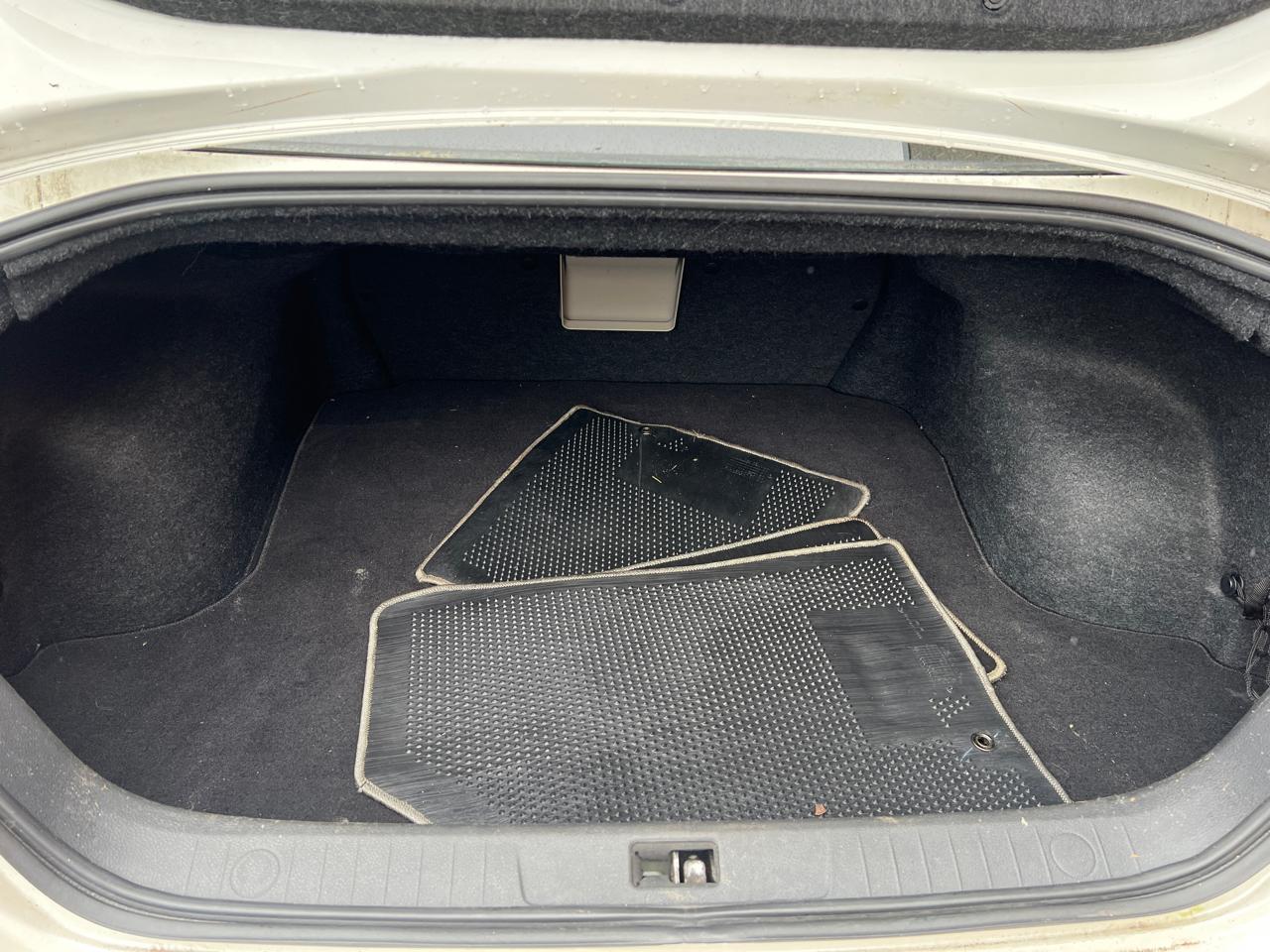 Nissan Maxima S 2009