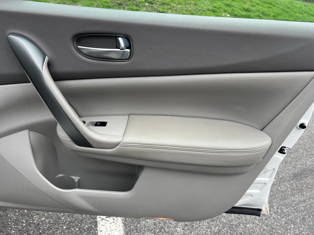 Nissan Maxima S 2009