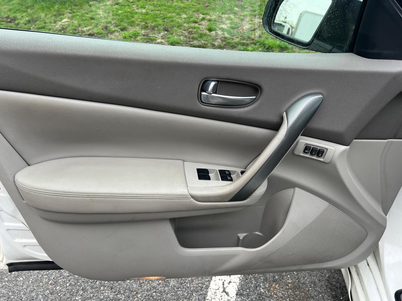 Nissan Maxima S 2009