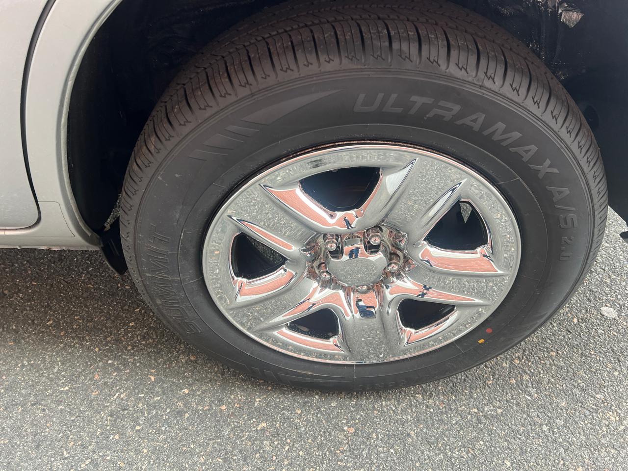 Toyota RAV4 Base I4 4WD 2012