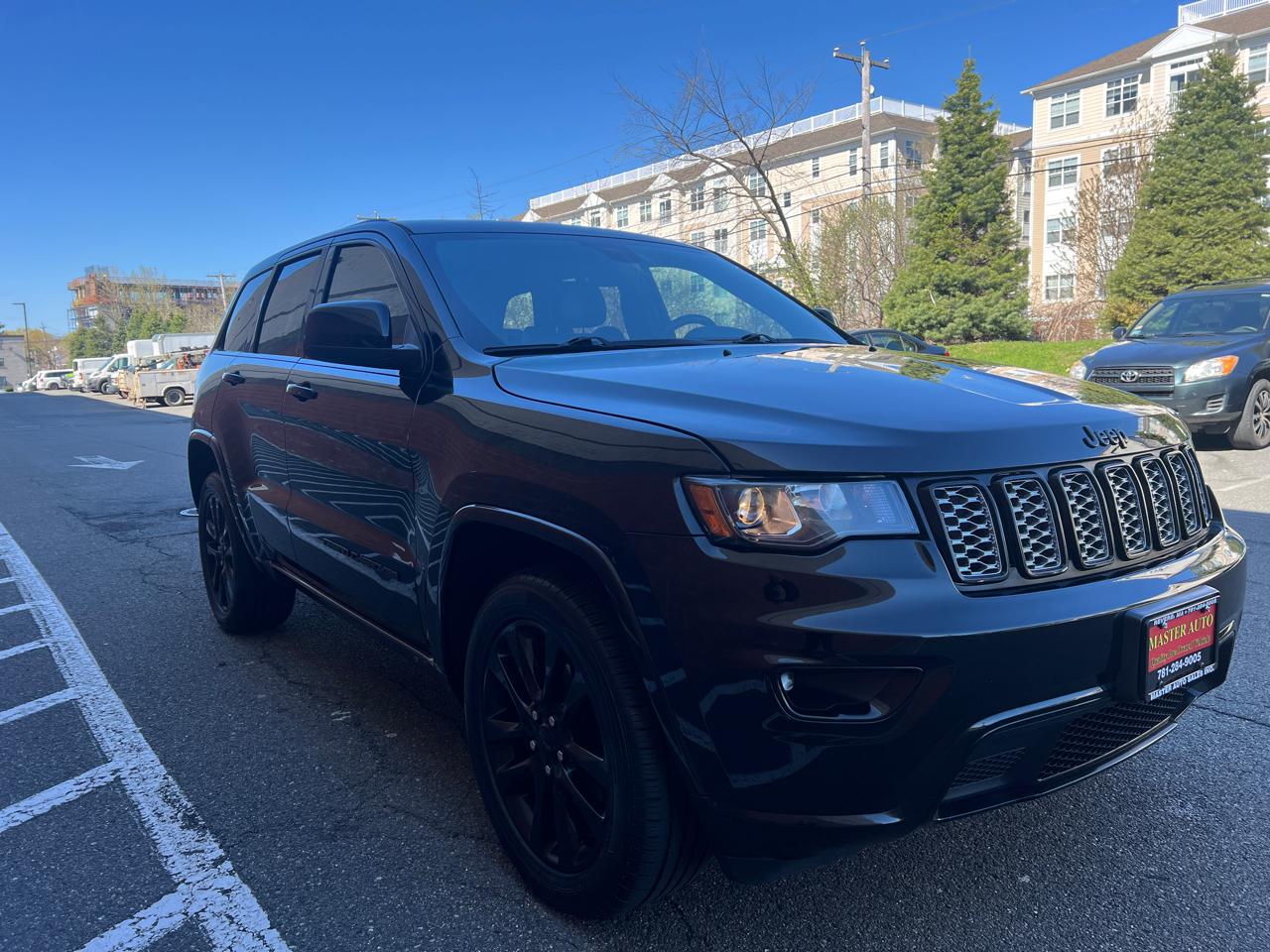 Jeep Grand Cherokee 4WD 4dr Laredo Altitude 2017