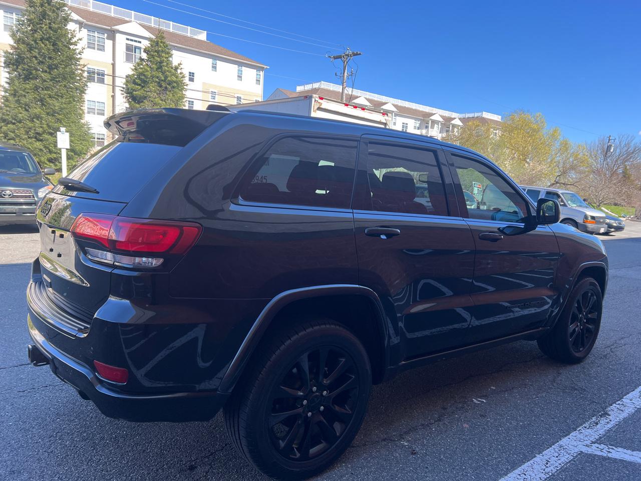 Jeep Grand Cherokee 4WD 4dr Laredo Altitude 2017