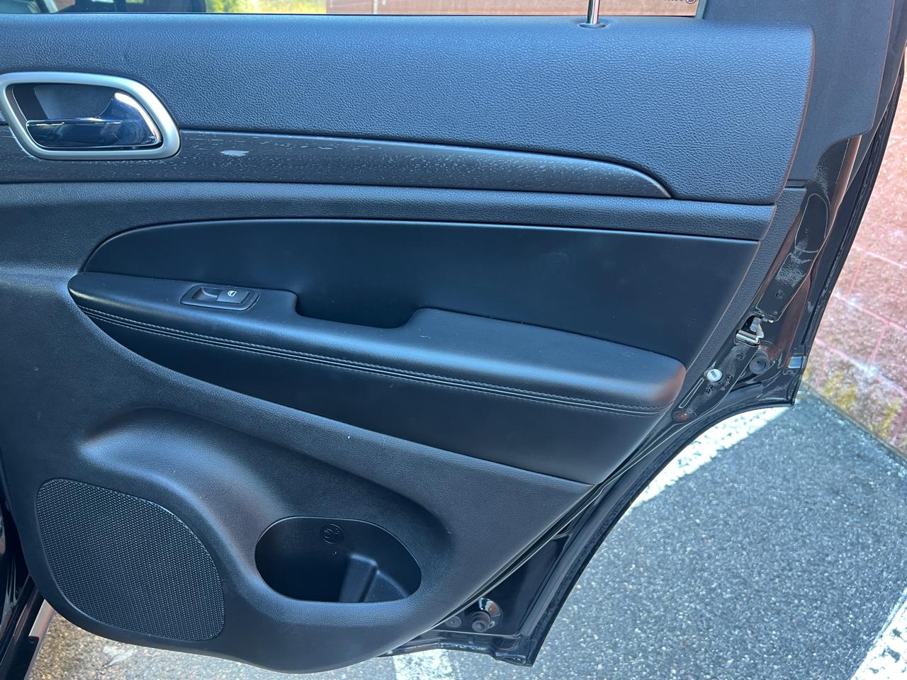 Jeep Grand Cherokee 4WD 4dr Laredo Altitude 2017