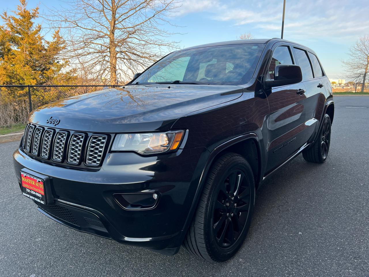 Jeep Grand Cherokee 4WD 4dr Laredo Altitude 2017