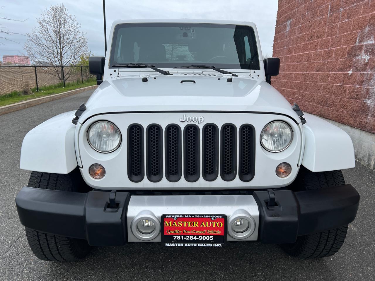 Jeep Wrangler Unlimited Sahara 4WD 2014