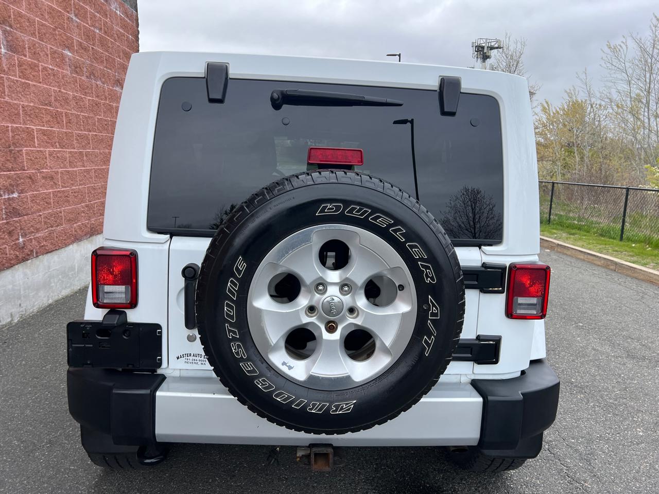 Jeep Wrangler Unlimited Sahara 4WD 2014