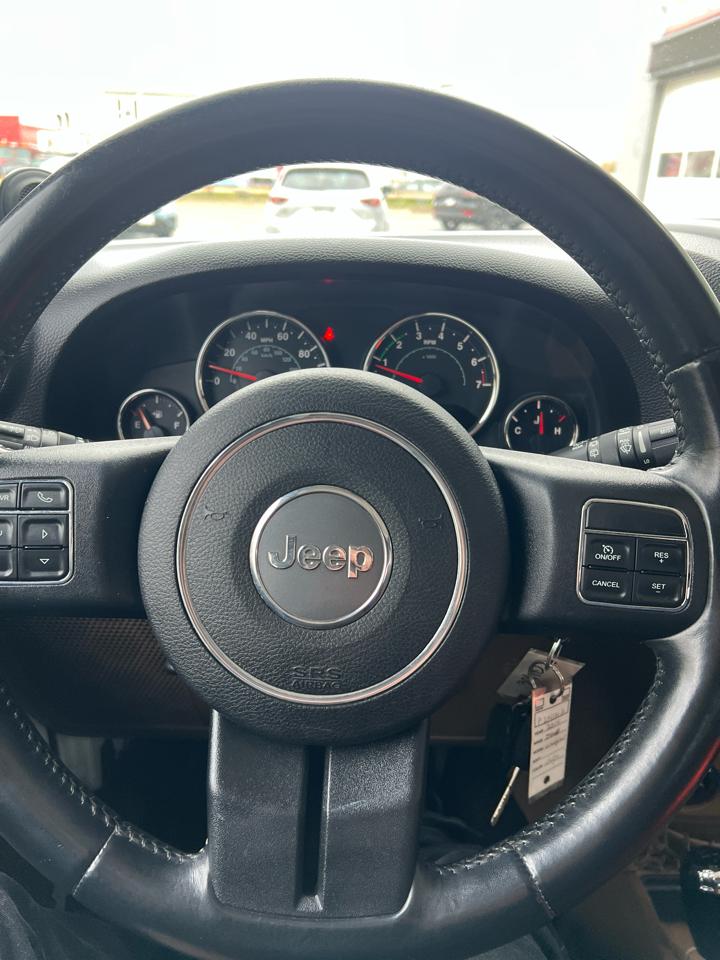 Jeep Wrangler Unlimited Sahara 4WD 2014