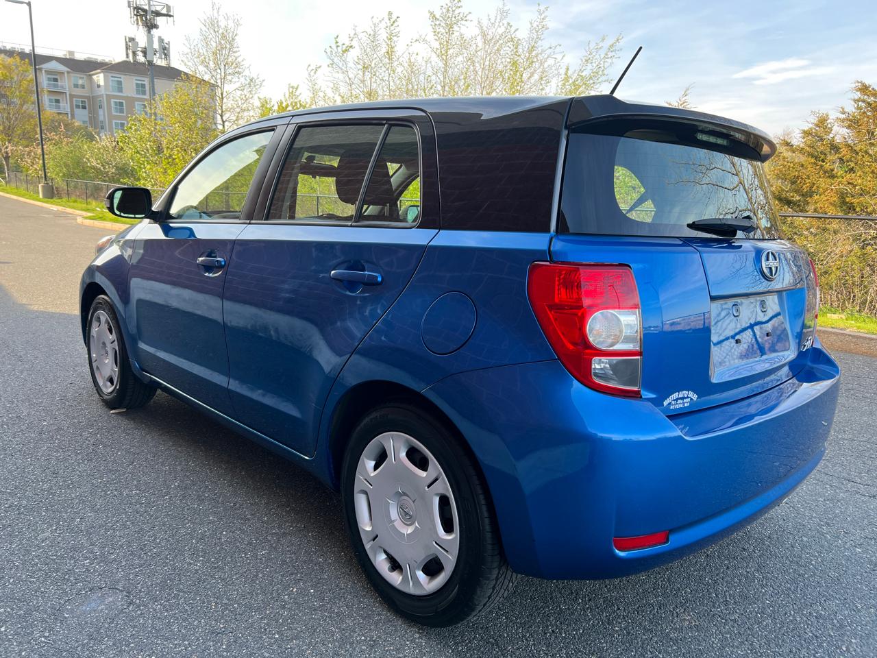 Scion xD 5-Door Hatchback 4-Spd AT 2013