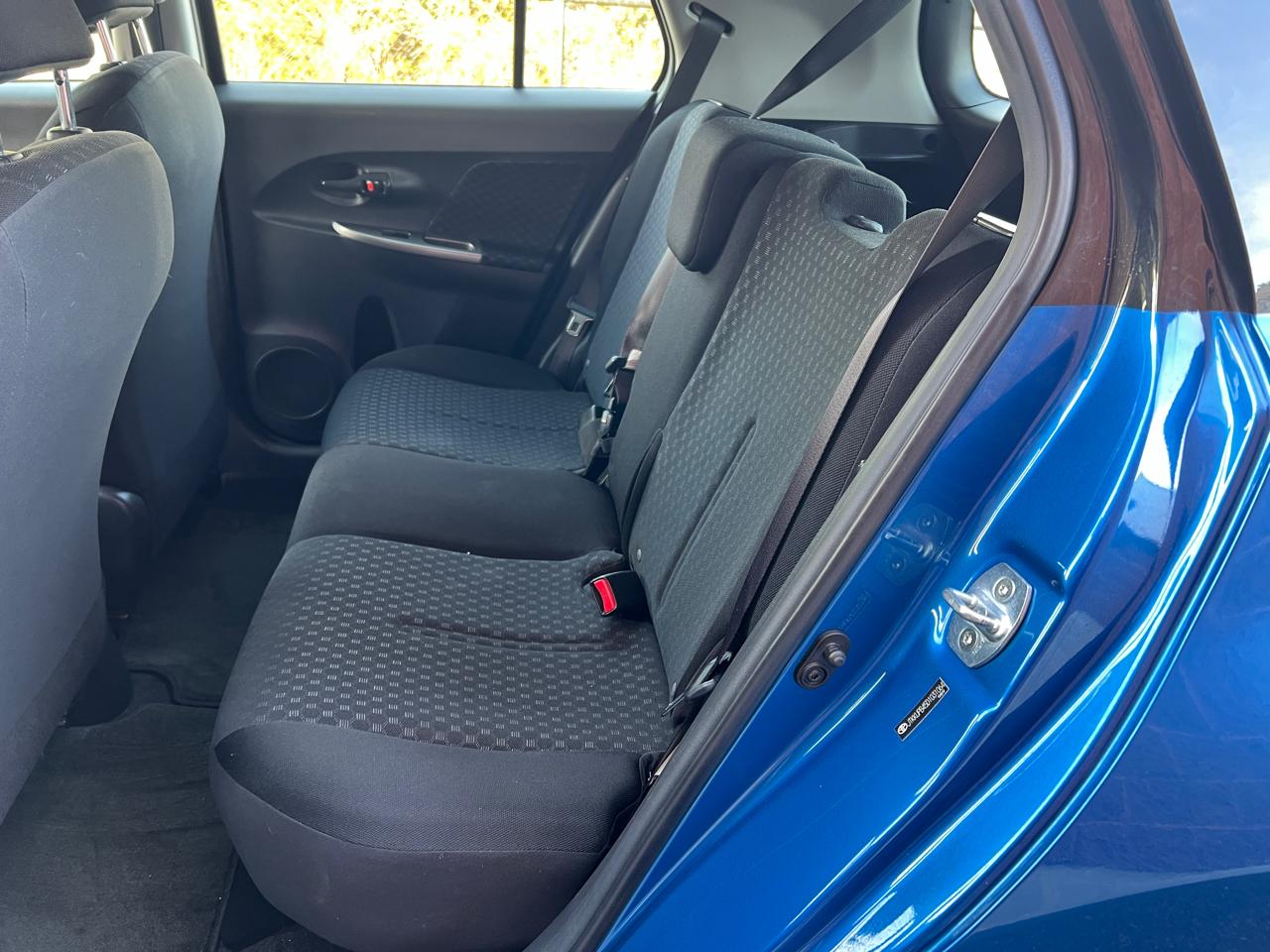 Scion xD 5-Door Hatchback 4-Spd AT 2013