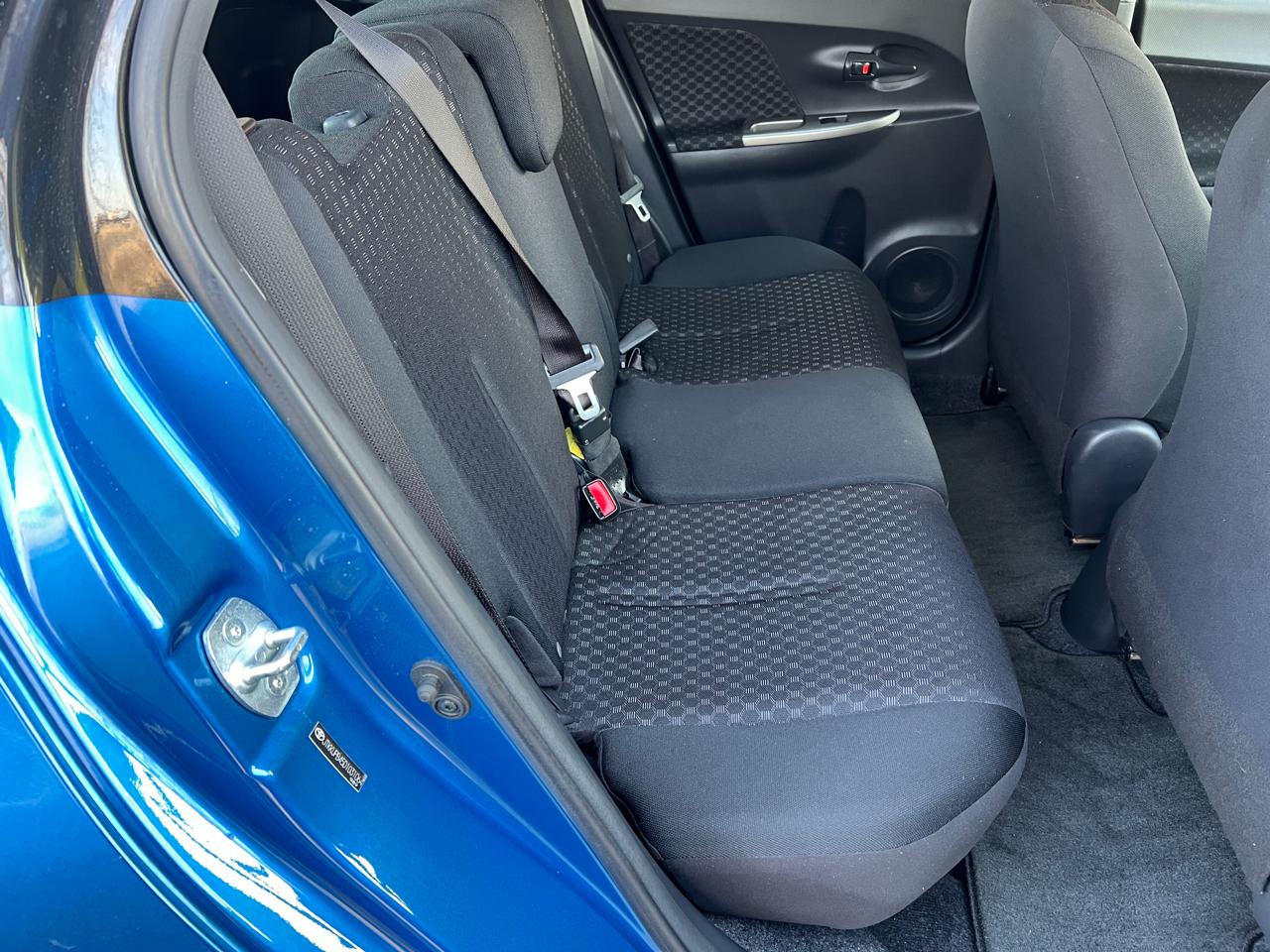 Scion xD 5-Door Hatchback 4-Spd AT 2013