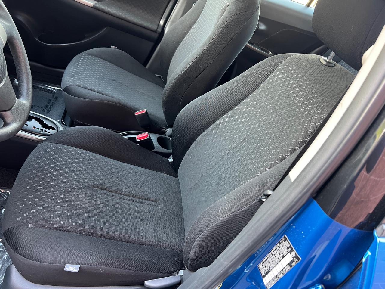Scion xD 5-Door Hatchback 4-Spd AT 2013