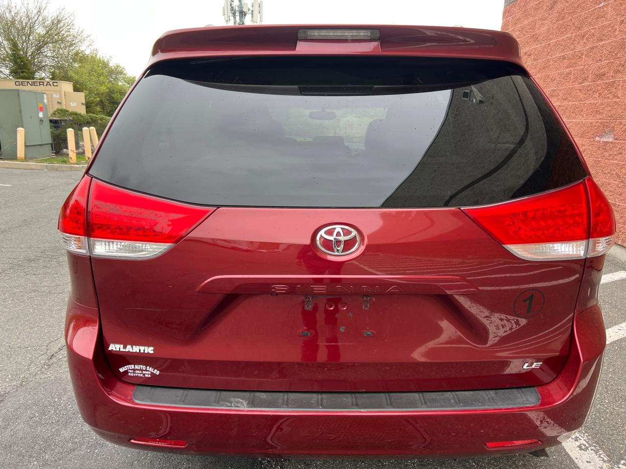 Toyota Sienna LE FWD 8-Passenger V6 2014