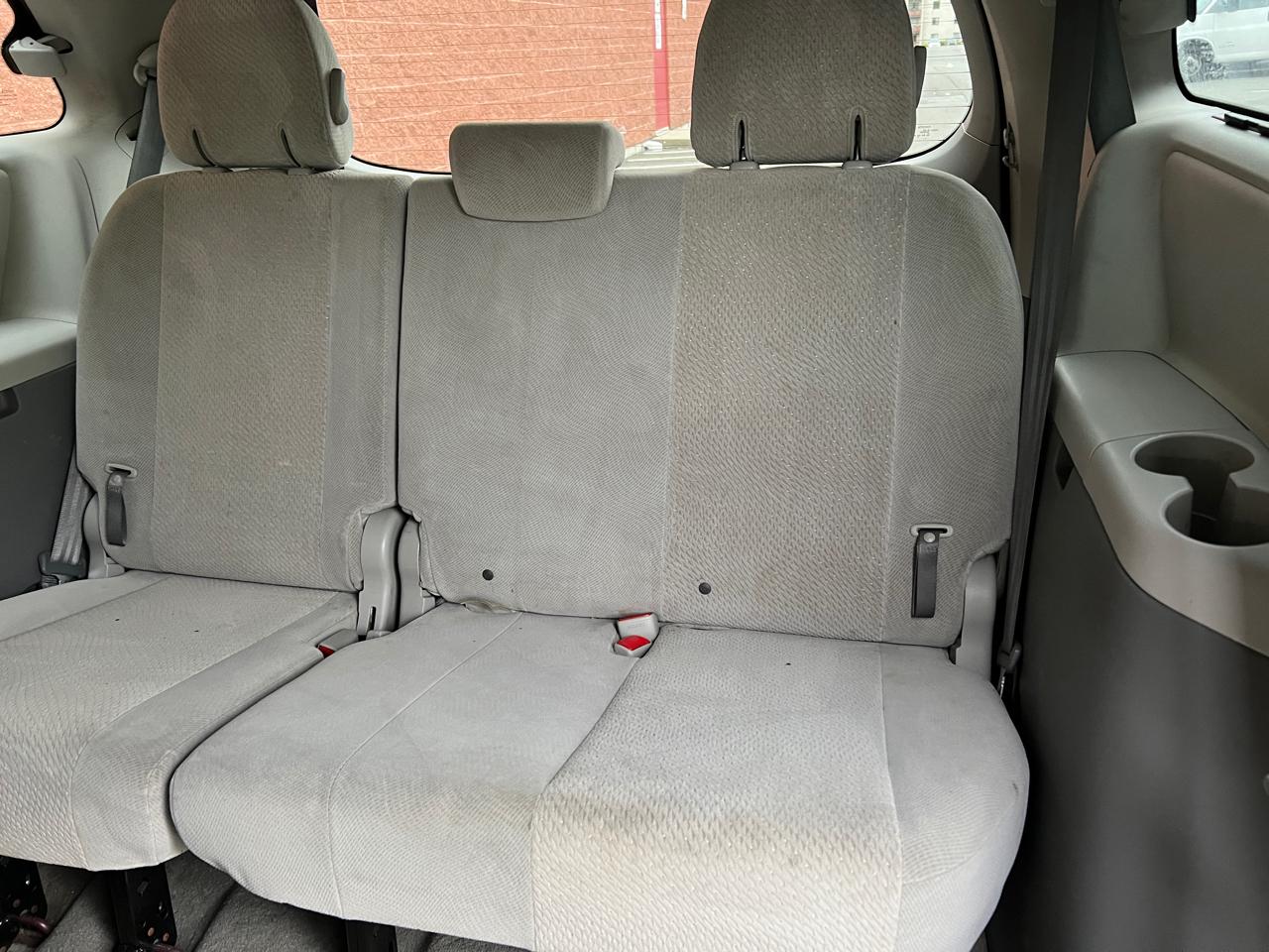 Toyota Sienna LE FWD 8-Passenger V6 2014