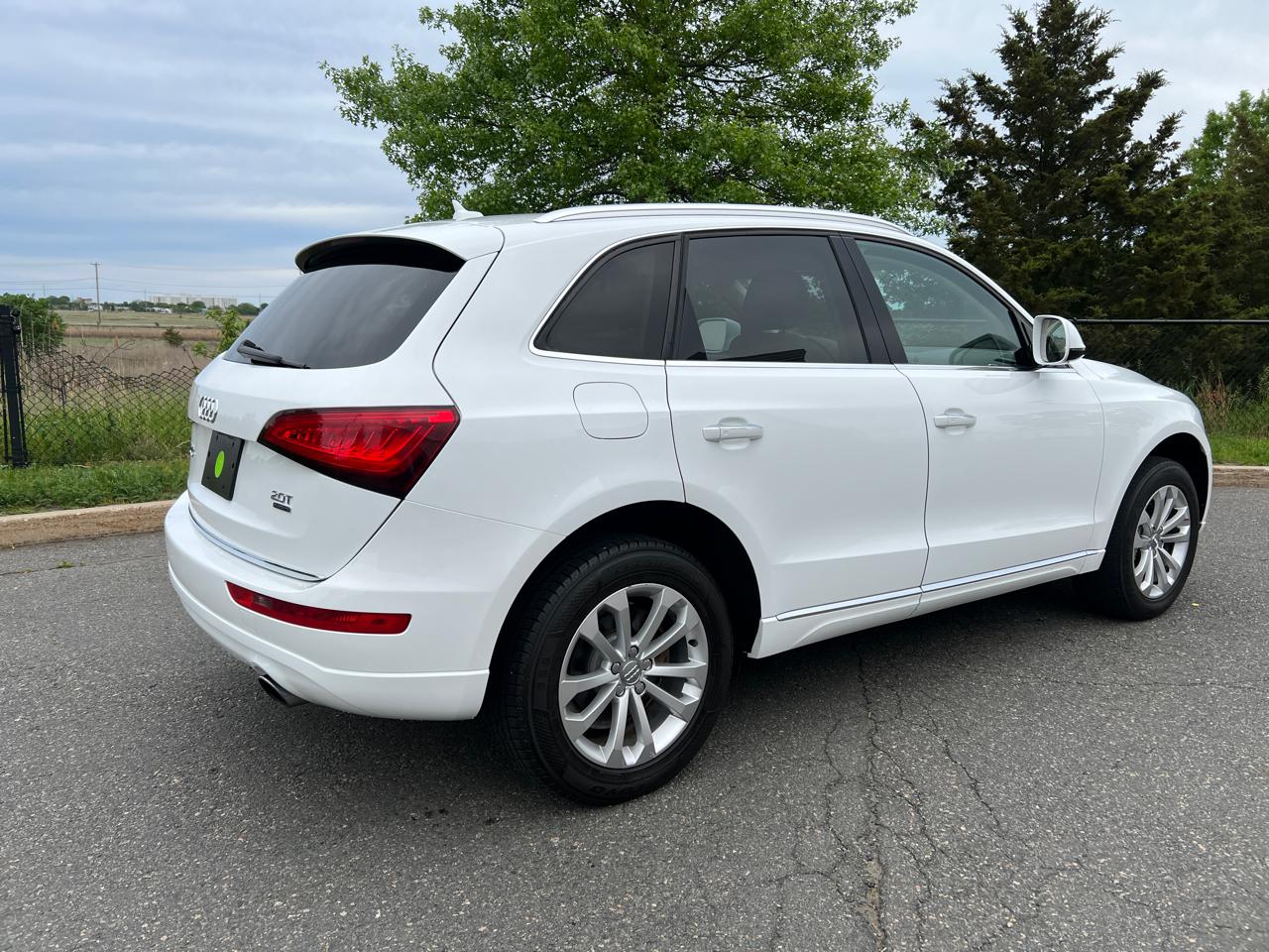 Audi Q5 2.0T Premium quattro 2016