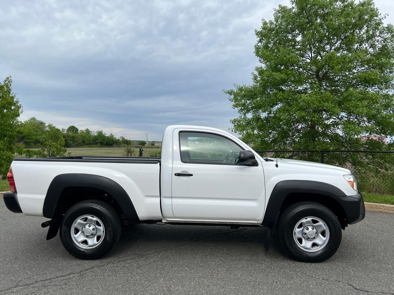 Toyota Tacoma 4WD Reg I4 AT (Natl) 2014