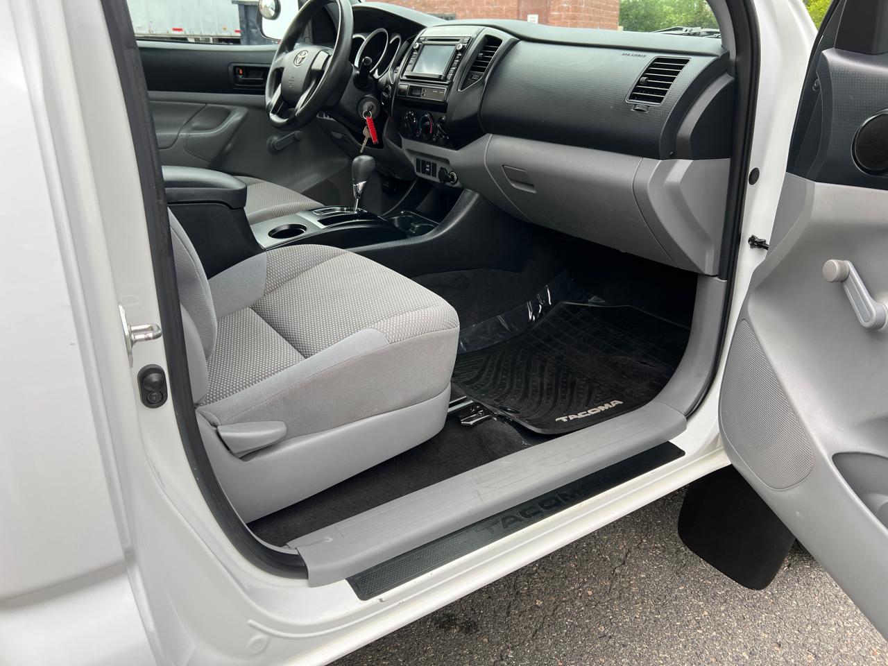 Toyota Tacoma 4WD Reg I4 AT (Natl) 2014