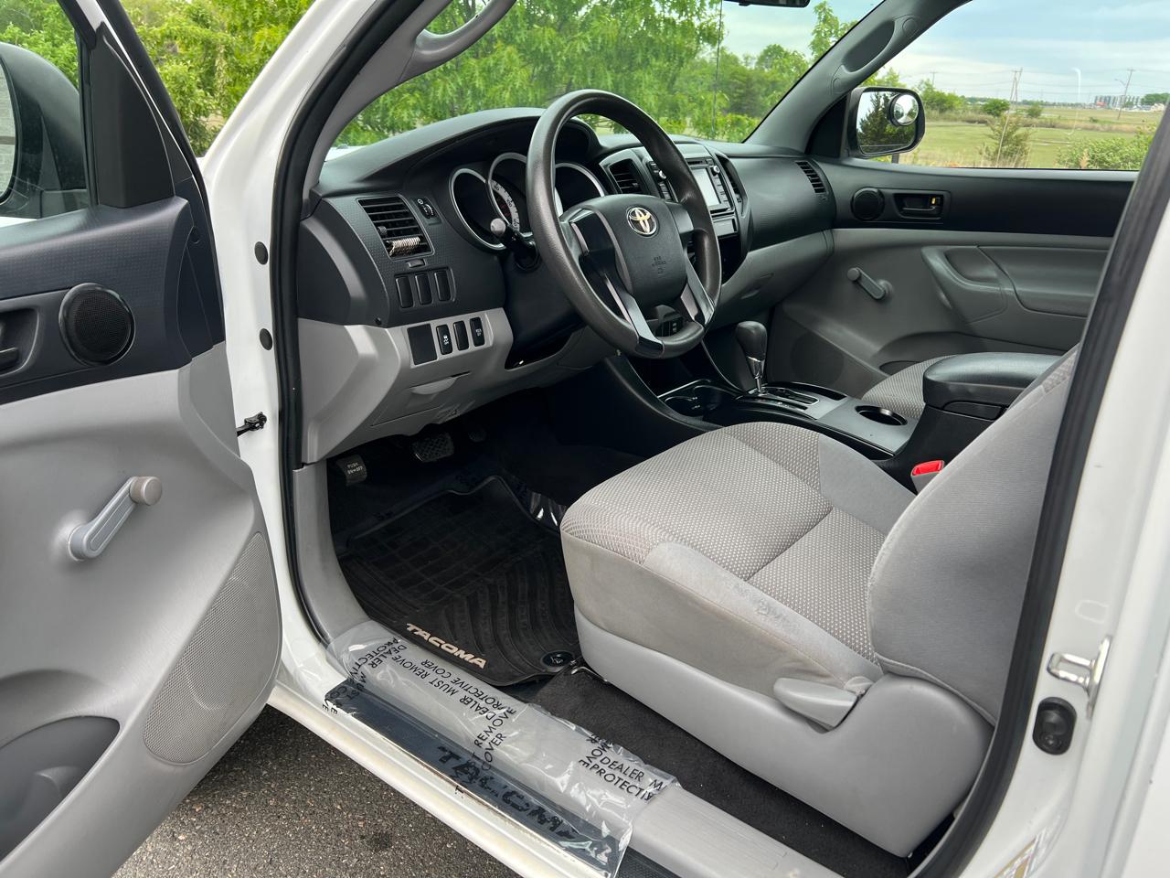 Toyota Tacoma 4WD Reg I4 AT (Natl) 2014