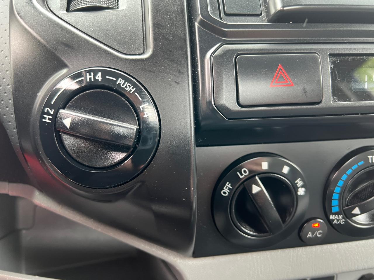 Toyota Tacoma 4WD Reg I4 AT (Natl) 2014