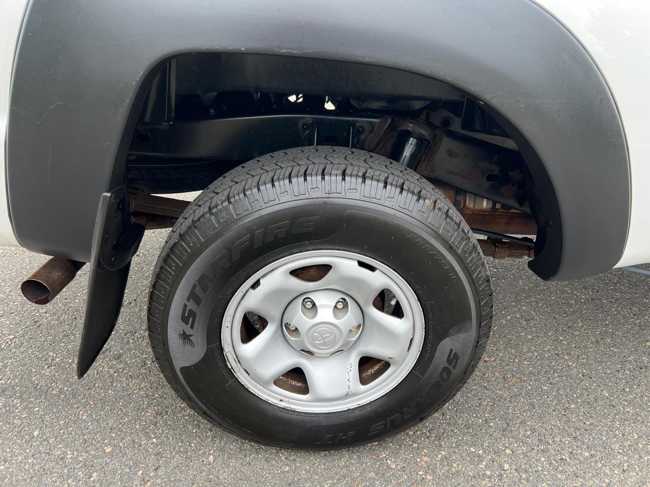 Toyota Tacoma 4WD Reg I4 AT (Natl) 2014