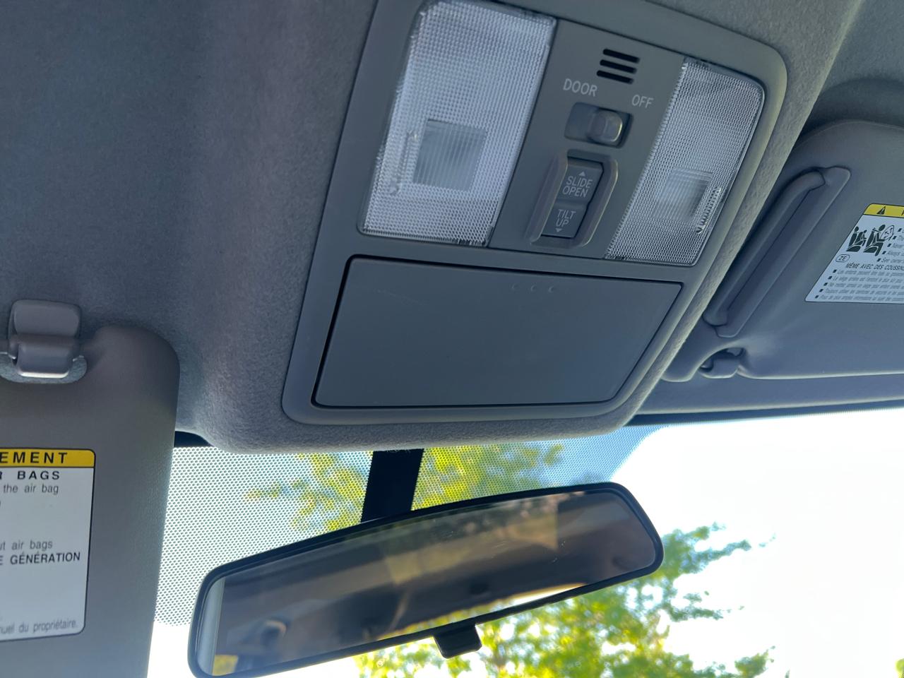 Toyota RAV4 XLE 4D SUV AWD 2012