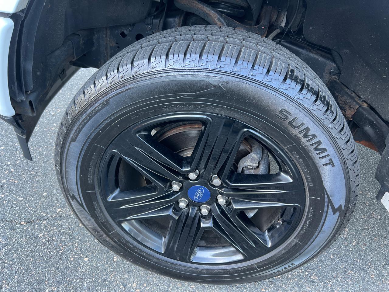 Ford F-150 4WD SuperCrew 150" FX4 2019