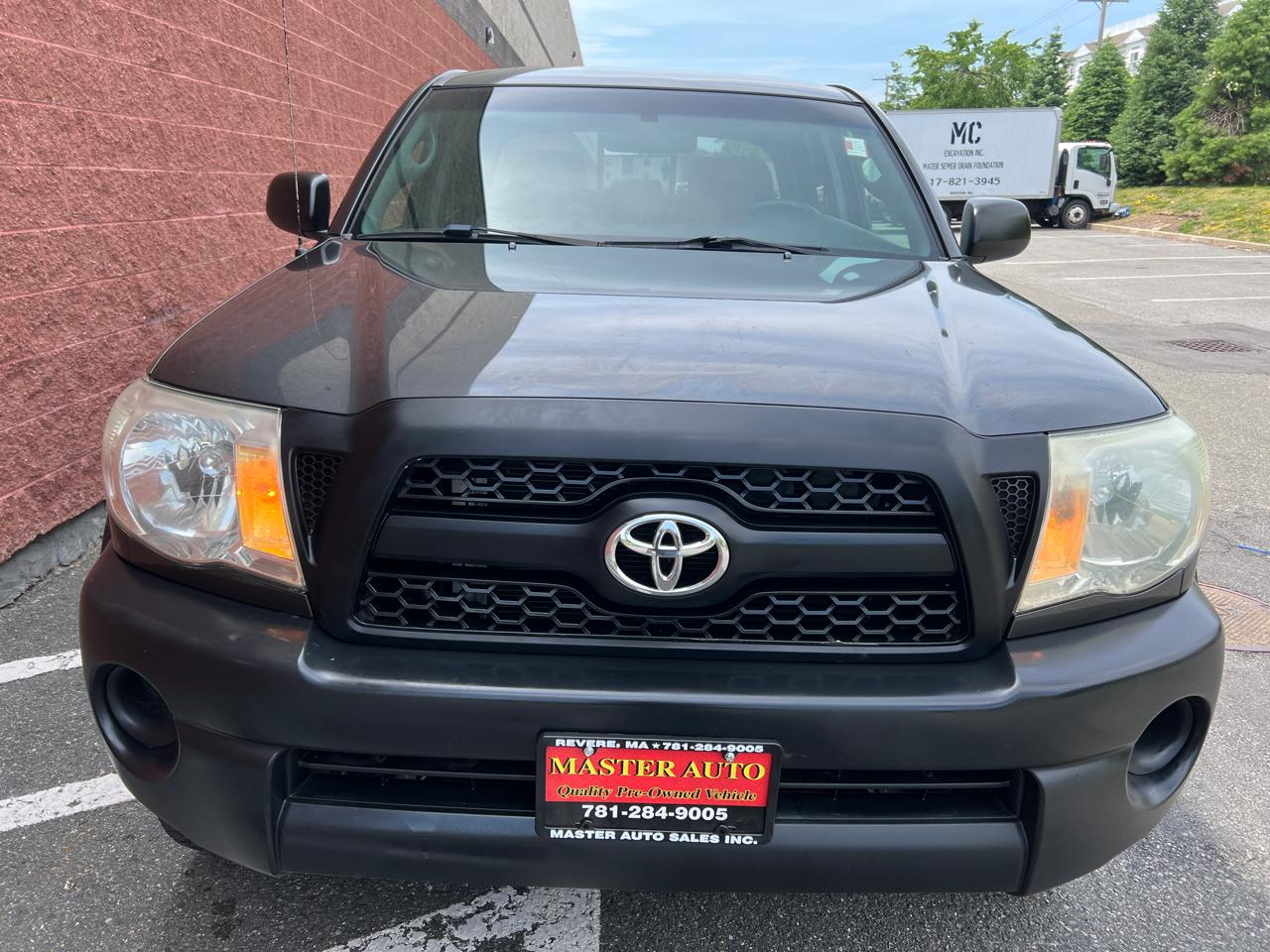 Toyota Tacoma 4WD Double Cab LB V6 AT TRD Off Road (Natl) 2011